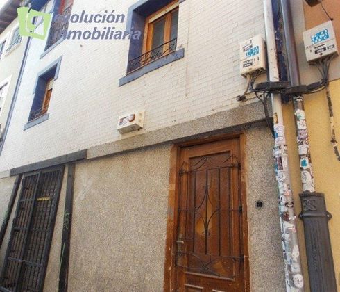 Foto 1 de Casa en venta en calle Raimundo de Miguel de 2 habitaciones y 246 m²