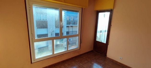 Foto 1 de Pis en venda a calle Las Huertas de 2 habitacions amb terrassa i calefacció