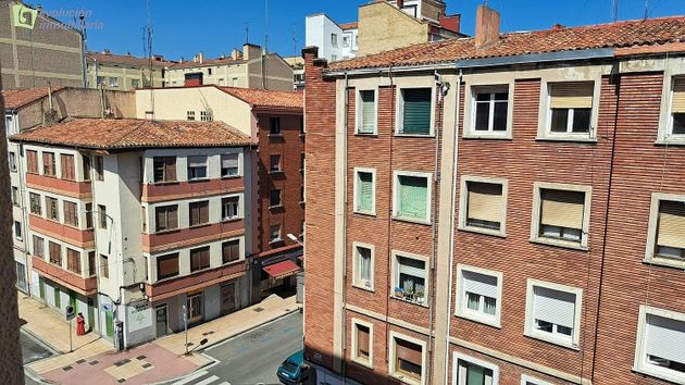 Foto 1 de Pis en venda a Miranda de Ebro de 3 habitacions i 88 m²