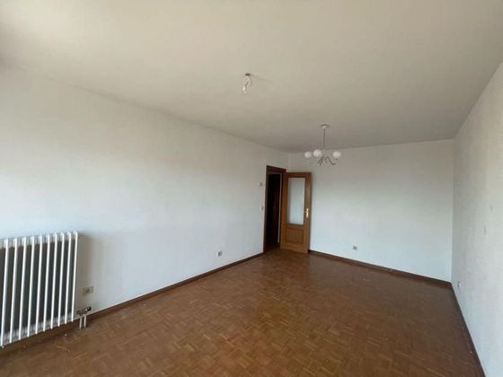 Foto 2 de Venta de piso en calle Venerable de 3 habitaciones con calefacción