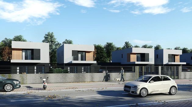 Foto 2 de Casa en venda a avenida Prado de Los Toros de 4 habitacions amb terrassa i garatge