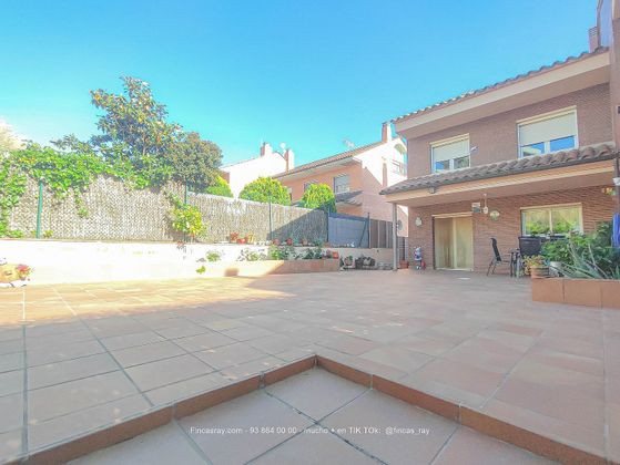 Foto 2 de Casa adossada en venda a Caldes de Montbui de 3 habitacions amb terrassa i garatge