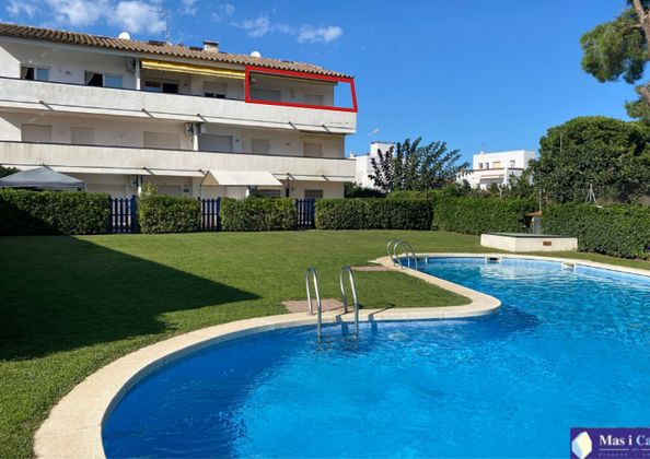 Foto 2 de Dúplex en venda a Escala, L´ de 3 habitacions amb terrassa i piscina