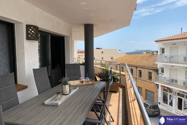 Foto 1 de Venta de piso en calle Enric Serra de 3 habitaciones con terraza y garaje