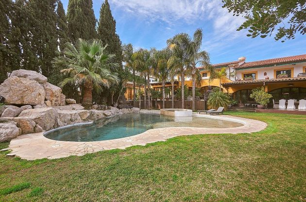 Foto 2 de Xalet en venda a Sant Pere de Ribes Centro de 6 habitacions amb terrassa i piscina