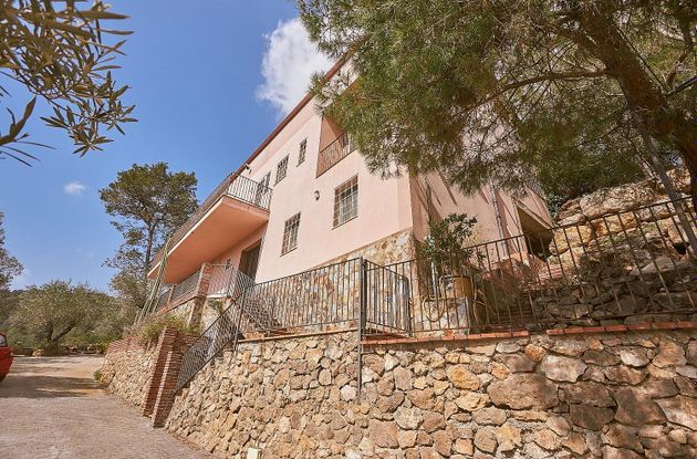 Foto 2 de Xalet en venda a Olesa de Bonesvalls de 6 habitacions amb terrassa i piscina