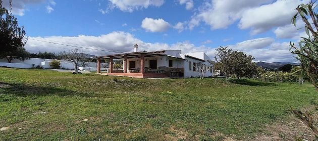Foto 1 de Casa rural en venda a El Padrón - El Velerín - Voladilla de 4 habitacions i 300 m²