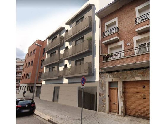 Foto 1 de Dúplex en venda a Centre - Ripollet de 3 habitacions amb terrassa i balcó