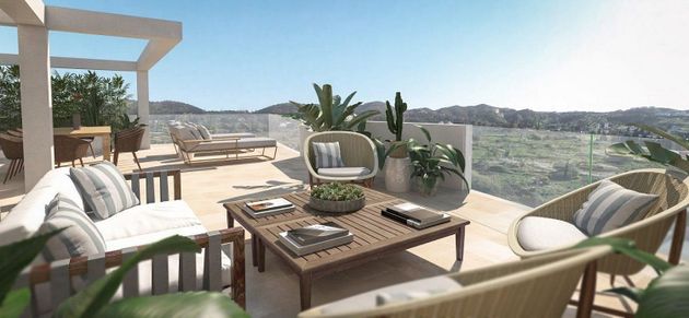 Foto 1 de Venta de ático en Las Lagunas de 3 habitaciones con terraza y piscina
