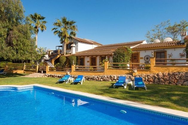 Foto 1 de Xalet en venda a Cártama de 19 habitacions amb terrassa i piscina