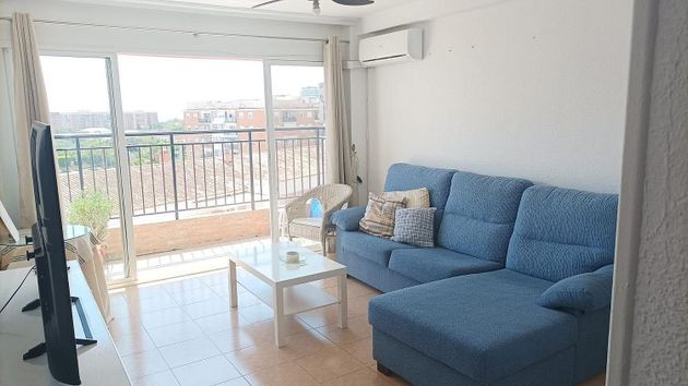 Foto 1 de Piso en venta en Parque Mediterráneo - Santa Paula de 2 habitaciones con terraza y aire acondicionado