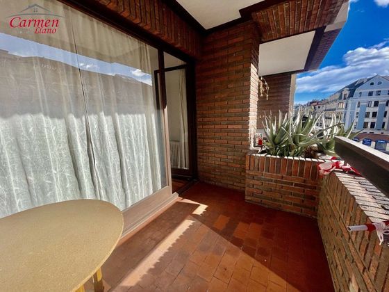 Foto 2 de Pis en venda a Muelle de las Arenas de 5 habitacions amb terrassa i garatge