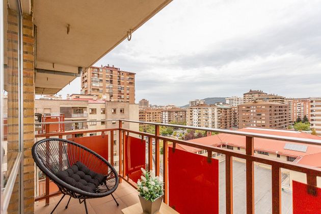Foto 2 de Venta de piso en calle De Iturrama de 3 habitaciones con terraza y calefacción