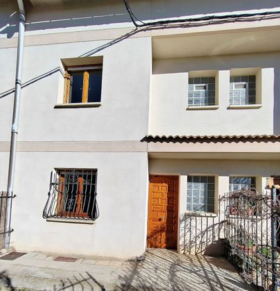 Foto 1 de Casa en venda a calle Mayor de 5 habitacions amb piscina i garatge