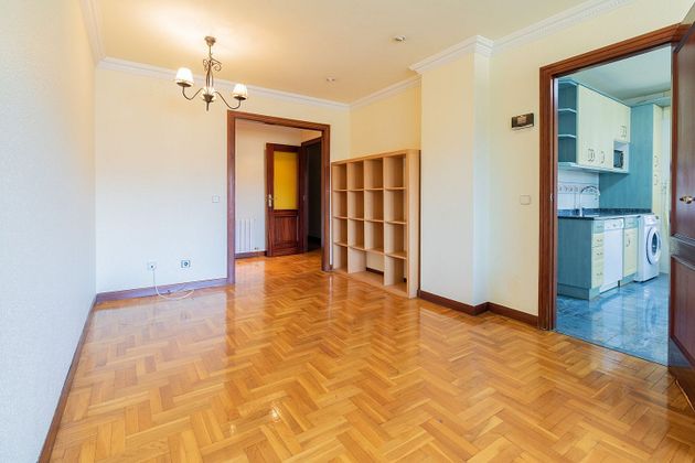 Foto 2 de Alquiler de piso en Ermitagaña - Mendebaldea de 3 habitaciones con garaje y calefacción