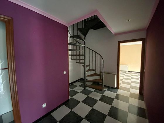 Foto 2 de Dúplex en venda a Santa Bàrbara de 3 habitacions amb terrassa
