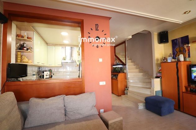 Foto 2 de Dúplex en venta en Sant Celoni de 3 habitaciones con calefacción y ascensor