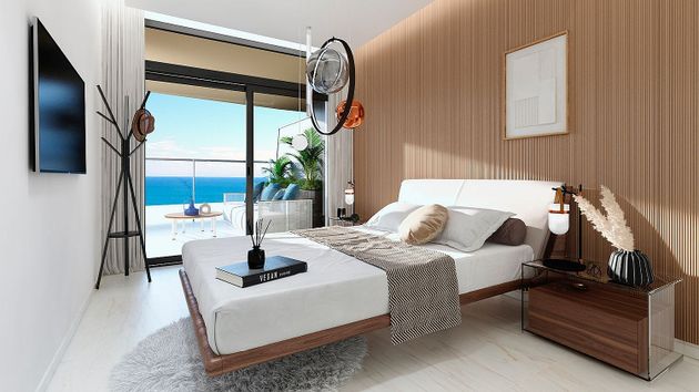 Foto 1 de Pis en venda a avenida República Argentina Benidorm Alicante de 3 habitacions amb terrassa i piscina