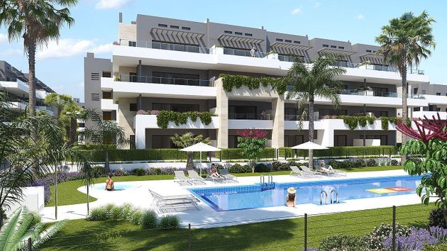 Foto 1 de Venta de piso en calle Pablo Picasso de 2 habitaciones con terraza y piscina