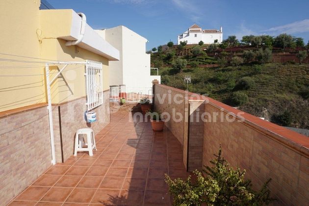 Foto 1 de Casa en venda a Camino Algarrobo - Las Arenas de 4 habitacions amb terrassa i balcó