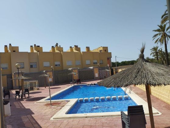 Foto 1 de Dúplex en venta en Polígono Santa Ana de 3 habitaciones con terraza y piscina