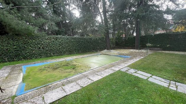 Foto 2 de Xalet en venda a Zona Estación de 4 habitacions amb terrassa i piscina