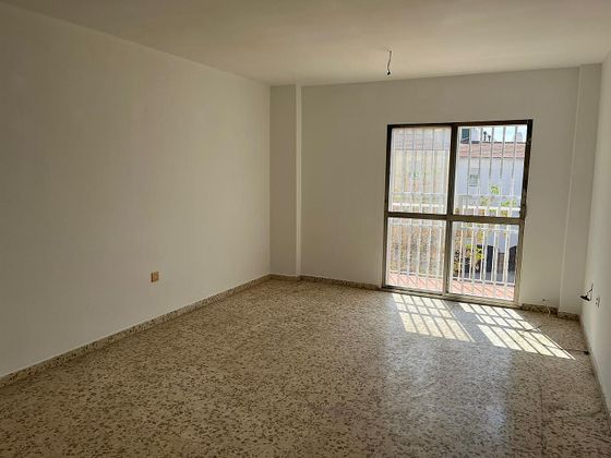 Foto 1 de Pis en venda a calle Pedro I de 3 habitacions amb terrassa i ascensor