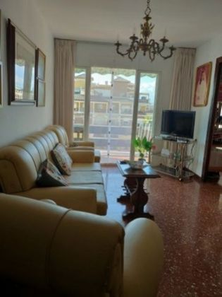 Foto 1 de Piso en venta en paseo Maritimo de Levante de 3 habitaciones con terraza y piscina