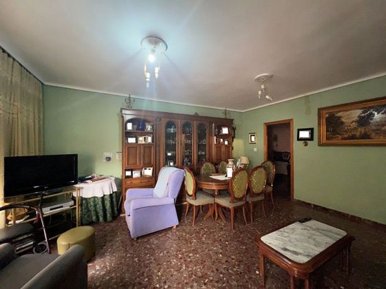 Foto 2 de Pis en venda a Casco Antiguo de 3 habitacions amb garatge i balcó