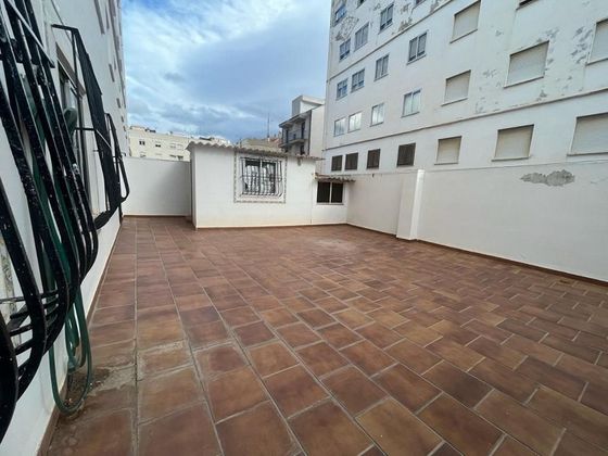 Foto 1 de Venta de piso en Parque de la Bombilla-Pla de Rascanya de 4 habitaciones con terraza y balcón