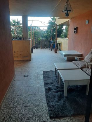 Foto 1 de Piso en alquiler en avenida La Reserva de Marbella de 2 habitaciones con terraza y piscina