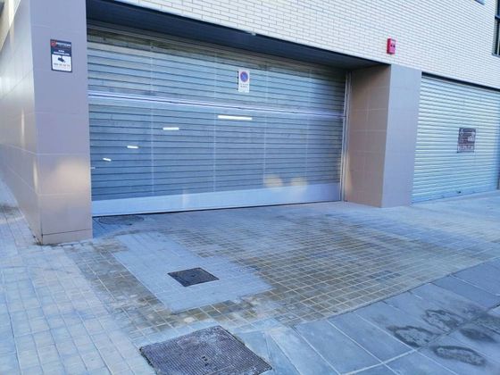 Foto 1 de Alquiler de garaje en calle Josep Pla de 12 m²