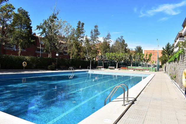 Foto 2 de Pis en venda a El Castell-Poble Vell de 4 habitacions amb terrassa i piscina