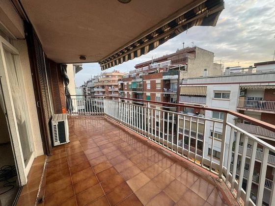 Foto 1 de Venta de piso en El Castell-Poble Vell de 4 habitaciones con terraza y aire acondicionado