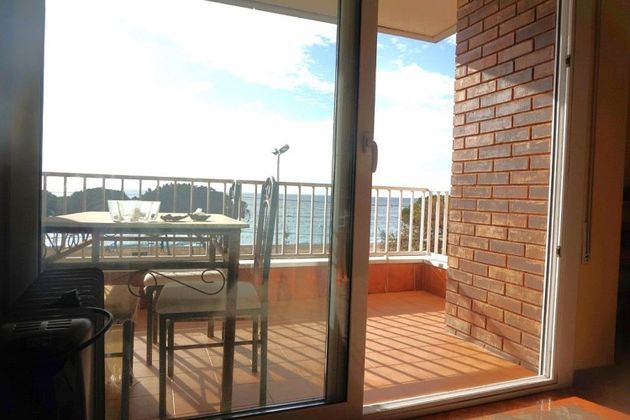 Foto 1 de Pis en venda a Centre - Pineda de Mar de 3 habitacions amb terrassa i balcó