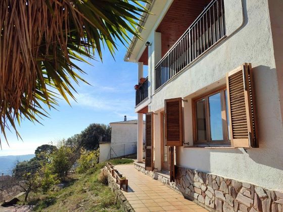 Foto 2 de Xalet en venda a Sant Cebrià de Vallalta de 6 habitacions amb terrassa i garatge