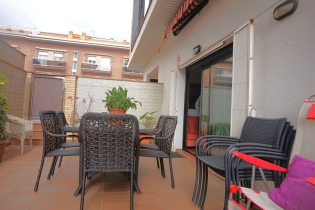 Foto 2 de Pis en venda a Centre - Pineda de Mar de 3 habitacions amb terrassa i jardí