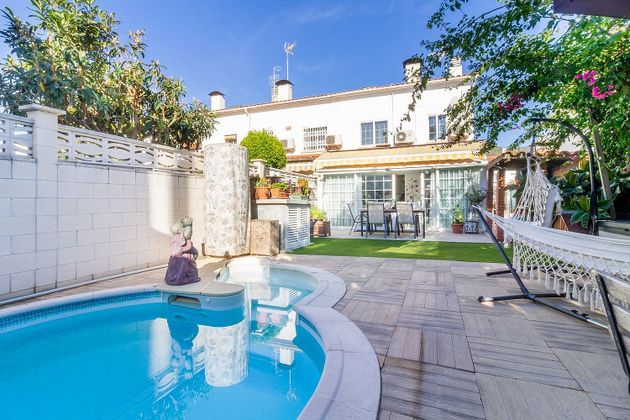 Foto 1 de Casa en venda a Bellamar de 6 habitacions amb terrassa i piscina