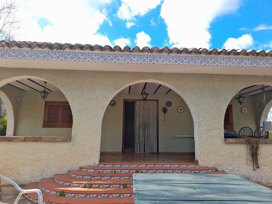 Foto 2 de Casa rural en venda a plaza Numero Cheste Valencia de 3 habitacions amb terrassa i piscina