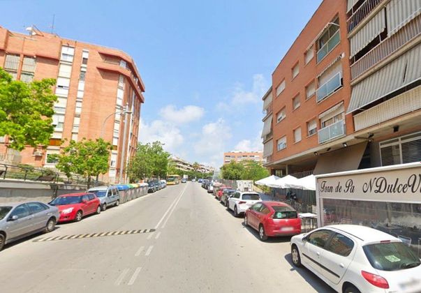 Foto 1 de Venta de dúplex en calle De Coll i Pujol de 3 habitaciones con terraza y aire acondicionado
