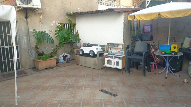 Foto 2 de Pis en venda a calle De Sicília de 2 habitacions amb terrassa