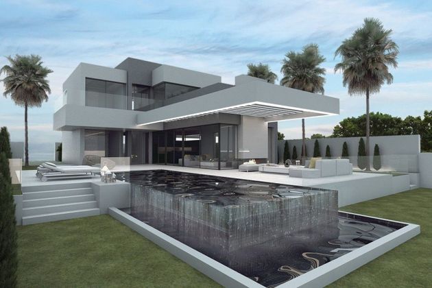 Foto 1 de Xalet en venda a Paraíso - Atalaya- Benamara de 3 habitacions amb terrassa i piscina