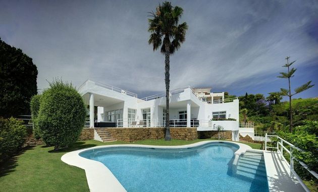 Foto 1 de Xalet en lloguer a Benahavís de 5 habitacions amb terrassa i piscina