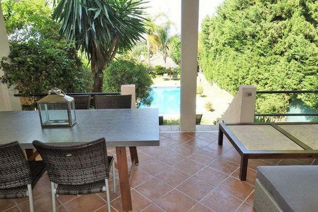 Foto 2 de Xalet en lloguer a Nueva Andalucía centro de 4 habitacions amb terrassa i piscina