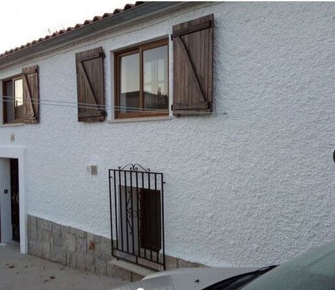 Foto 2 de Casa en venda a Aldeanueva de la Sierra de 3 habitacions amb garatge i calefacció