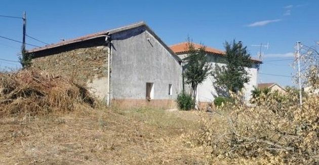 Foto 1 de Casa rural en venda a Robleda de 3 habitacions amb garatge i calefacció