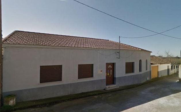 Foto 1 de Casa en venta en Fuente de San Esteban (La) de 4 habitaciones y 181 m²