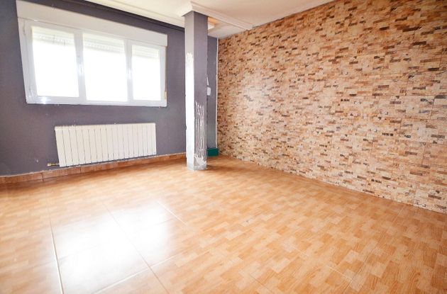 Foto 1 de Venta de piso en Alba de Tormes de 3 habitaciones y 81 m²