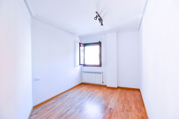 Foto 1 de Venta de piso en Castellanos de Moriscos de 1 habitación con calefacción y ascensor