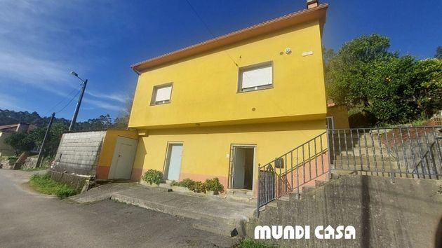 Foto 1 de Casa en venda a Boiro de 2 habitacions amb garatge